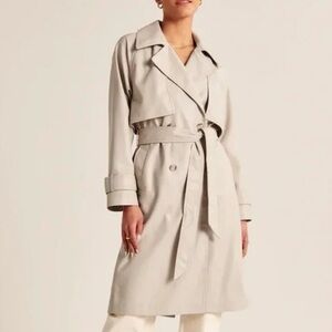 Abercrombie & Fitch Light Gray Trench Coat